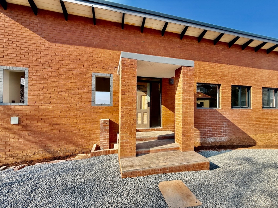3 Bedroom Property for Sale in Magalies Golf Estate North West